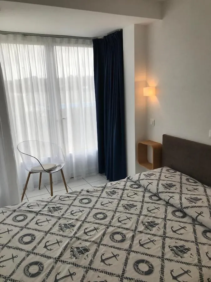 Appartement Rez de jardin piscine et plage Trévou-Tréguignec France