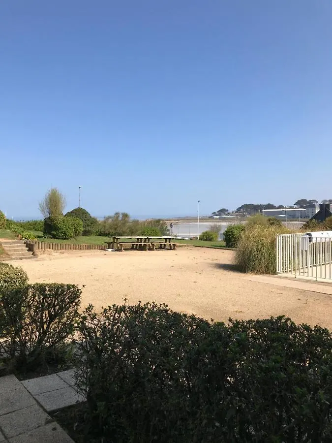 Appartement Rez de jardin piscine et plage Trévou-Tréguignec France